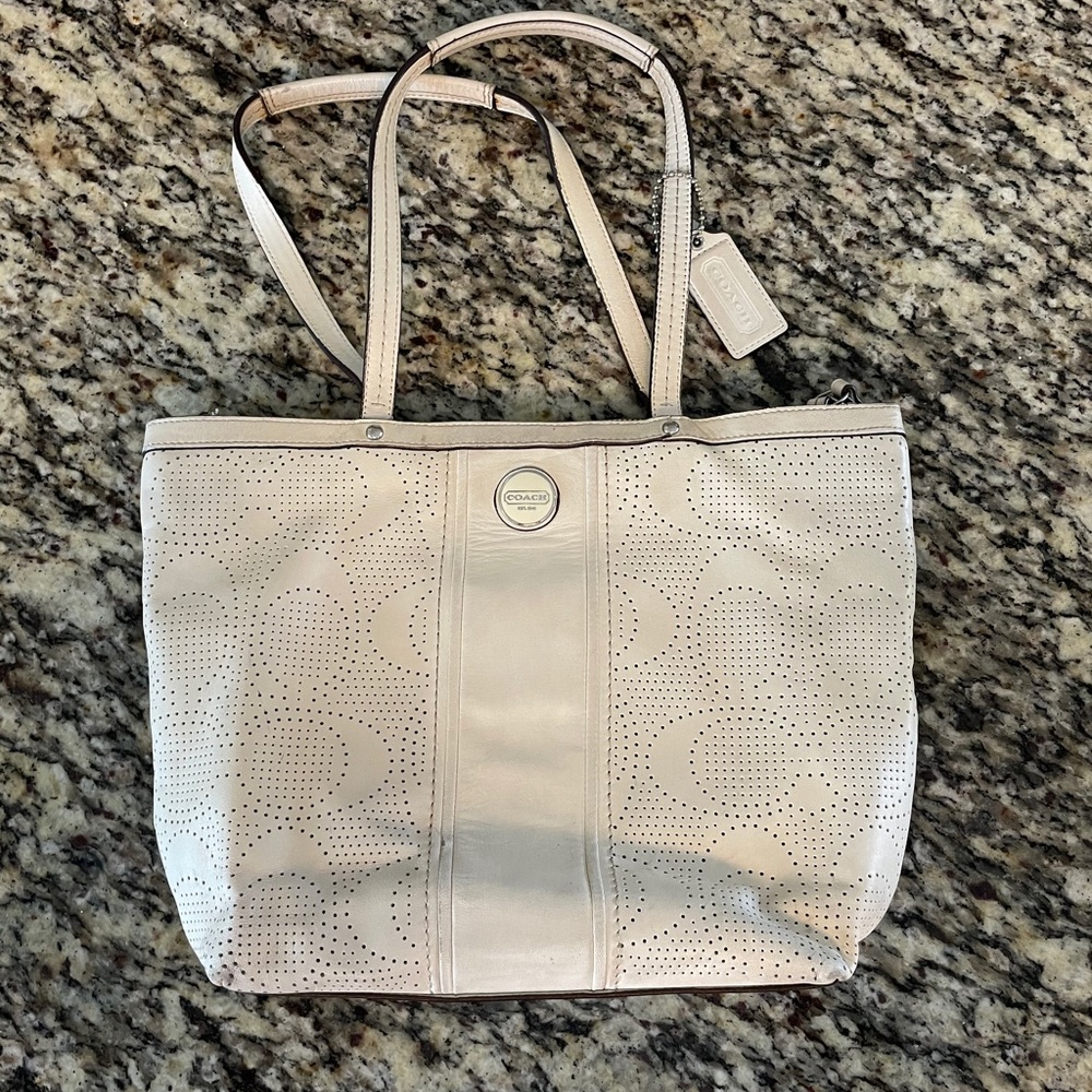 Off white Coach tote bag